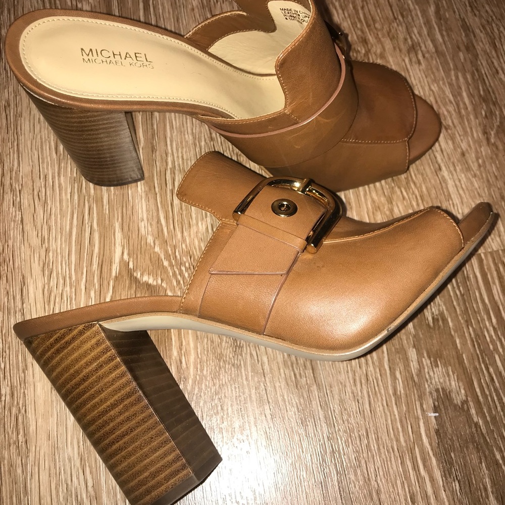 New Micheal Kors Tan Leather Peep Toe Sandal Heels